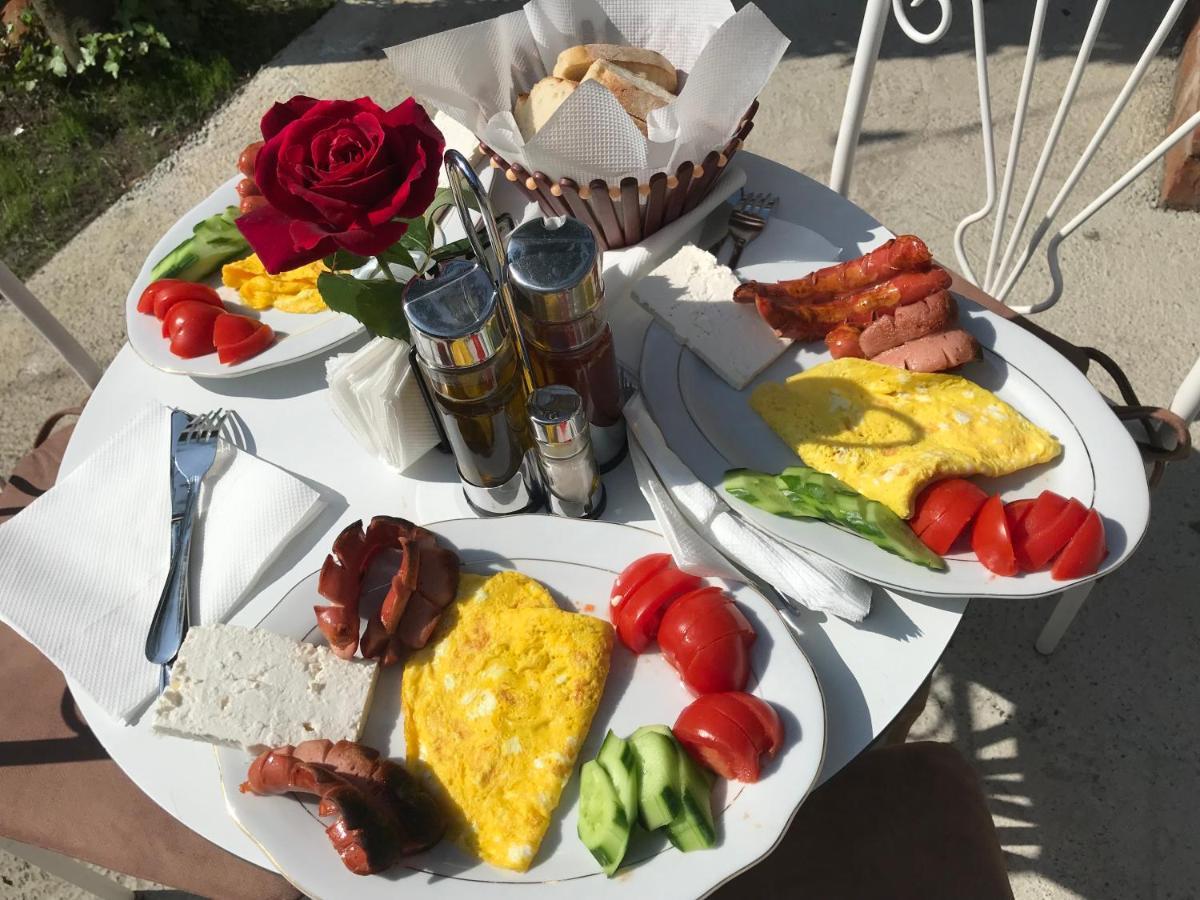 Intown Guesthouse Shkodër Eksteriør bilde