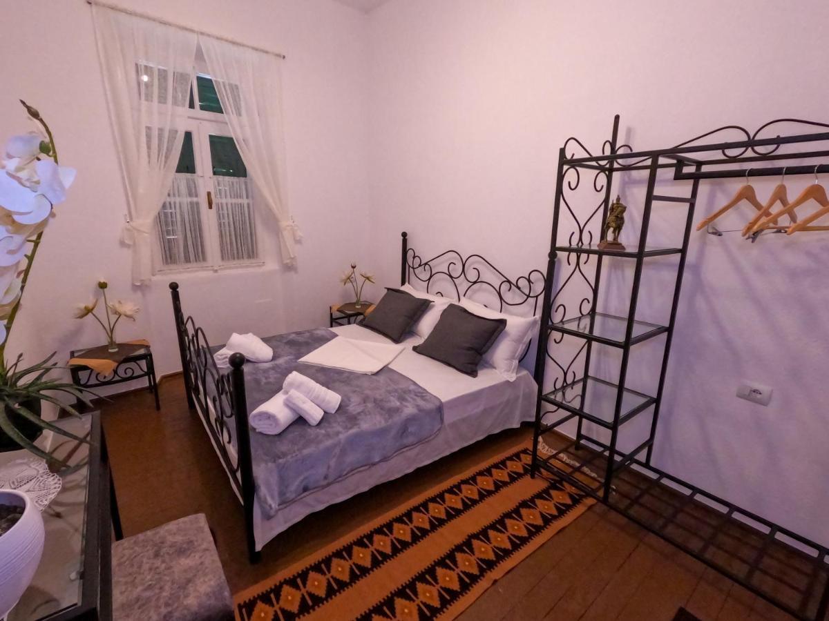 Intown Guesthouse Shkodër Eksteriør bilde