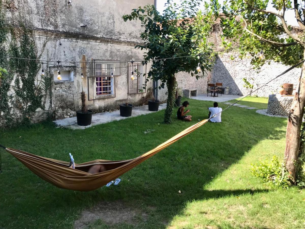 Intown Guesthouse Shkodër Eksteriør bilde