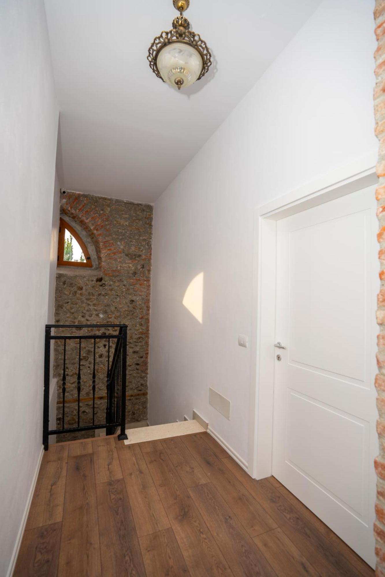 Intown Guesthouse Shkodër Eksteriør bilde