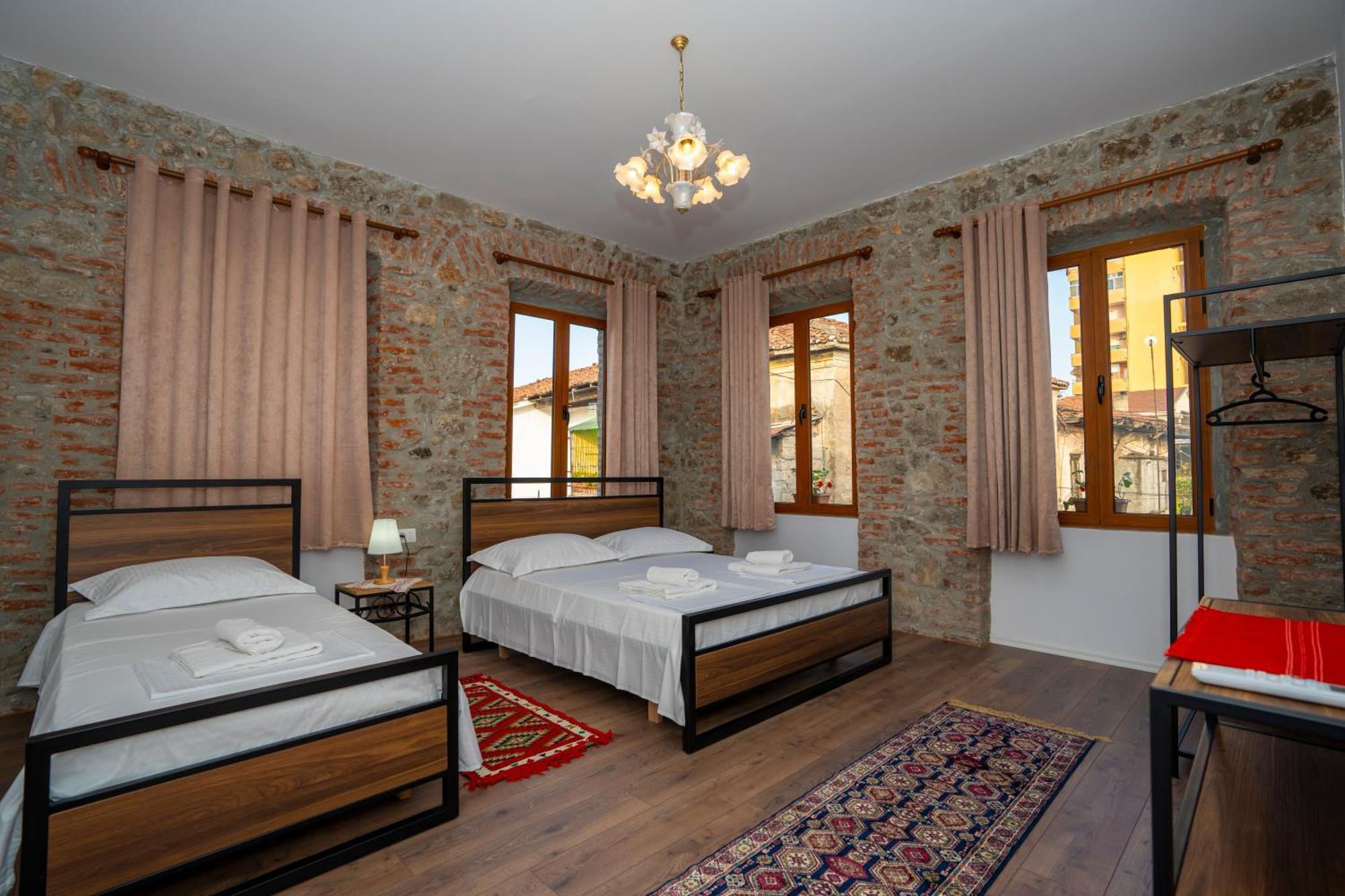 Intown Guesthouse Shkodër Eksteriør bilde